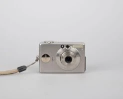 Canon® Canon Powershot S230 Digital Elph 3.2MP CCD Digicam W/ 128 MB CF Card + Battery + Charger(Canon Powershot S230 Digital Elph 3 2mp Ccd Digicam W 128 Mb Cf Card Battery Charger) -Vintage Camera Store Canon powershot s230 3.2mp CCD digicam 20240307 921