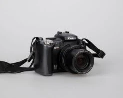 Canon® Canon Powershot S5 IS Digicam W/ 8 MP CCD Sensor + 4 GB SD Card (uses AA Batteries)(Canon Powershot S5 Is Digicam W 8 Mp Ccd Sensor 4 Gb Sd Card Uses Aa Batteries) -Vintage Camera Store Canon powershot s5IS 8mp CCD digicam 20240307 908