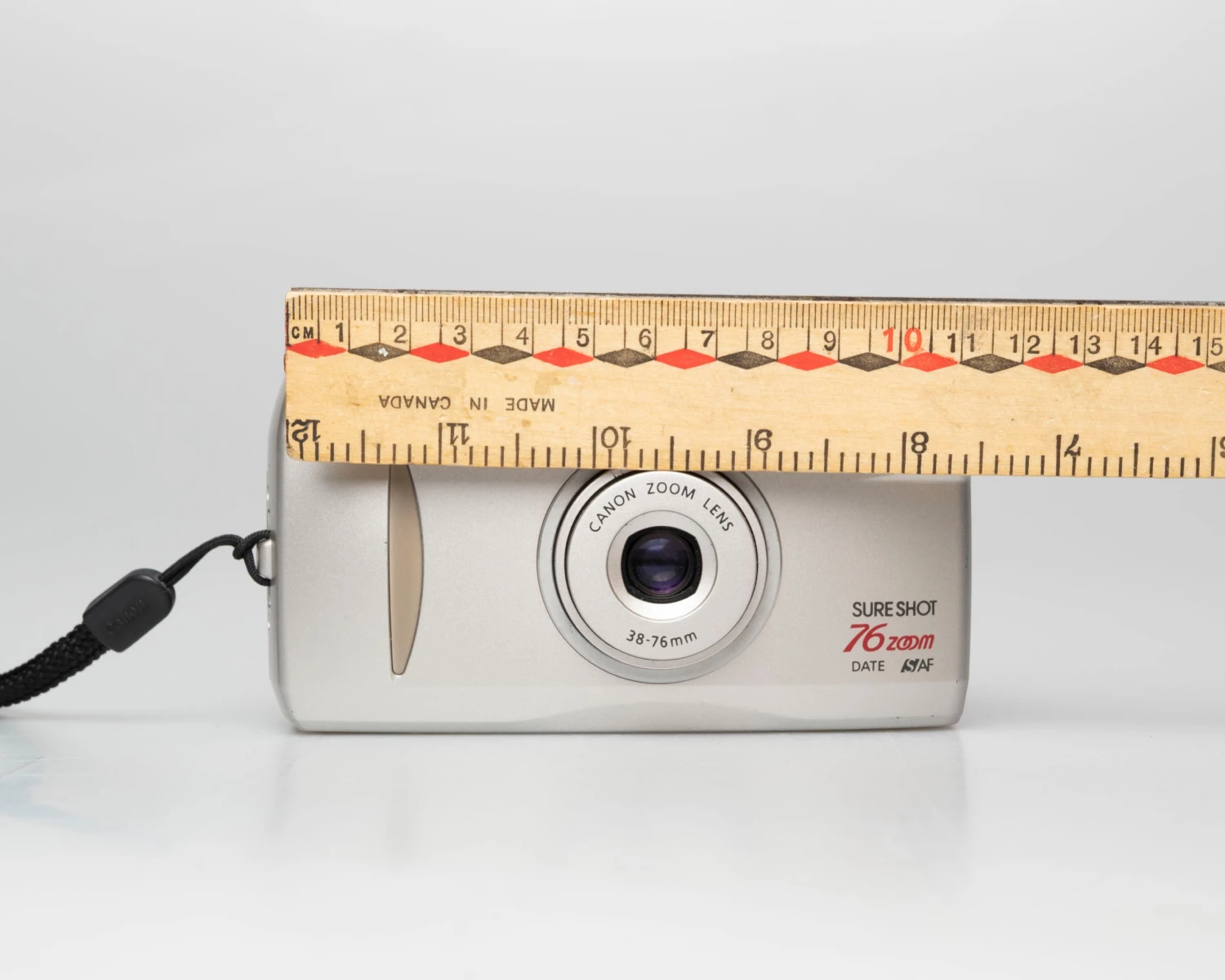 Canon® Canon Sure Shot Zoom 76 Date 35mm Film Camera W/ Case (serial 4575391)(Canon Sure Shot Zoom 76 Date 35mm Film Camera W Case Serial 4575391) - Image 2