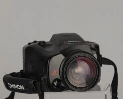 Chinon Genesis III 'bridge' 35mm Film SLR With 38-110mm Lens(Chinon Genesis Iii Bridge 35mm Film Slr With 38 110mm Lens)