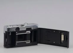 Direct Film CD35 (Halina 35-600) 35mm Film Camera W/50B Flash(Direct Film Cd35 Halina 35 600 35mm Film Camera) -Vintage Camera Store Direct Film CD35 35mm Film camera ser3723885020200528 051