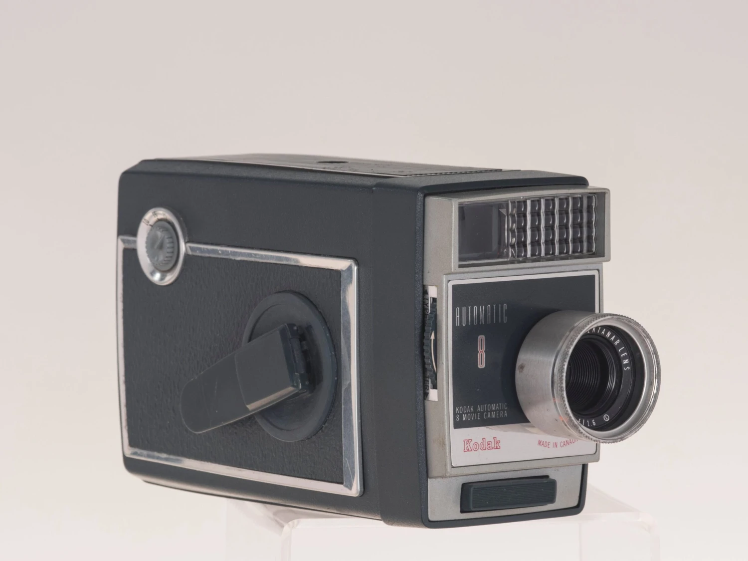 Kodak Automatic 8 8mm Movie Camera(Kodak 8mm Movie Camera) 2 Kodak Automatic 8 8mm Movie Camera(Kodak 8mm Movie Camera) - Image 2