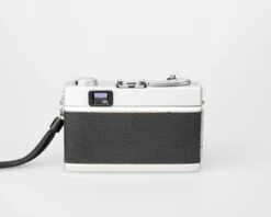 Konica C35 Automatic Ultra-compact 35mm Rangefinder Camera W/ 38mm Hexanon Lens(Konica C35 Automatic Ultra Compact 35mm Rangefinder Camera W 38mm Hexanon Lens) -Vintage Camera Store Konica c35 automatic 35mm rangefinder 202304263920