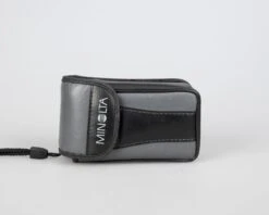 Minolta AF101R Date 35mm Point-and-shoot Camera W/ Case (serial 40501709)(Minolta Af101r Date 35mm Point And Shoot Camera Serial 15518788 Copy) -Vintage Camera Store Minolta af101R 35mm film pns camera serial 20240421 1478