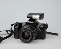 Minolta Dynax 3000i 35mm SLR W/ Minolta AF Zoom 35-70mm + Program D 314i Flash(Minolta Dynax 3000i 35mm Slr W Minolta Af Zoom 35 70mm Program D 314i Flash) -Vintage Camera Store Minolta dynax 3000i 35mm slr 202302273285