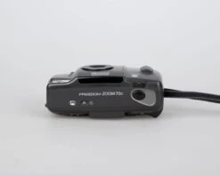 Minolta Freedom Zoom 70c 35mm Camera W/ Case (serial 3520838)(Minolta Freedom Zoom 70c 35mm Camera W Case Serial 3520838) -Vintage Camera Store Minolta freedom70C 35mm film pns camera serial 3520838 20240720 1785