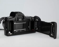 Minolta Maxxum 3xi 35mm Film SLR W/ 35-70mm Lens (serial 01411314)(Minolta Maxxum 3xi 35mm Film Slr W 35 70mm Lens Serial 01411314) -Vintage Camera Store Minolta maxxum 3xi 35mm SLR camera serial 01411314 202212172836