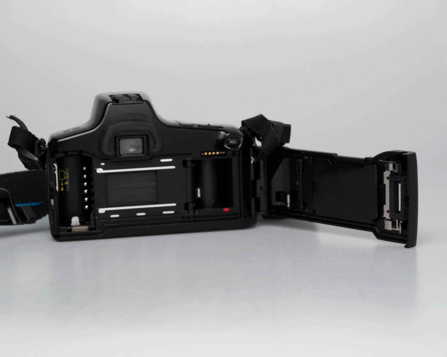 Minolta Maxxum 5000i 35mm Film SLR W/ 28-85mm Lens(Minolta Maxxum 5000i 35mm Film Slr W 28 85mm Lens) - Image 11