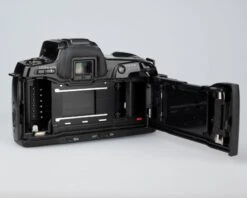 Minolta Maxxum 700si 35mm Film SLR W/ Maxxum AF 35-70mm Lens(Minolta Maxxum 700si 35mm Film Slr W Maxxum Af 35 70mm Lens) -Vintage Camera Store Minolta maxxum 700si 35mmSLR serial 55602203 202212112596