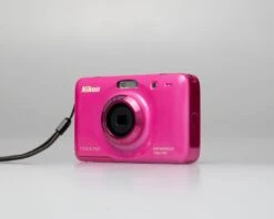 Nikon Coolpix S30 10 MP Digicam W/ 4GB SD Card (serial 52004673)(Nikon Coolpix S30 10 Mp Digicam W 4gb Sd Card Serial 52004673) -Vintage Camera Store NIKON COOLPIX S30 PINK DIGITAL camera serial 52004673 20241210 14