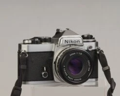 Nikon FE 35mm Film SLR Camera With 50mm F1.8 Lens(Nikon Fe 35mm Film Slr Camera With 50mm F1 8 Lens)