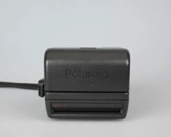 Polaroid OneStep Close-up 600 Instant Camera (serial F6M508VUVDDA)(Polaroid Onestep Close Up 600 Instant Camera Serial F6m508vuvdda) -Vintage Camera Store Polaroid OneStep CloseUp serial F6M508VUVDDA 202303173397