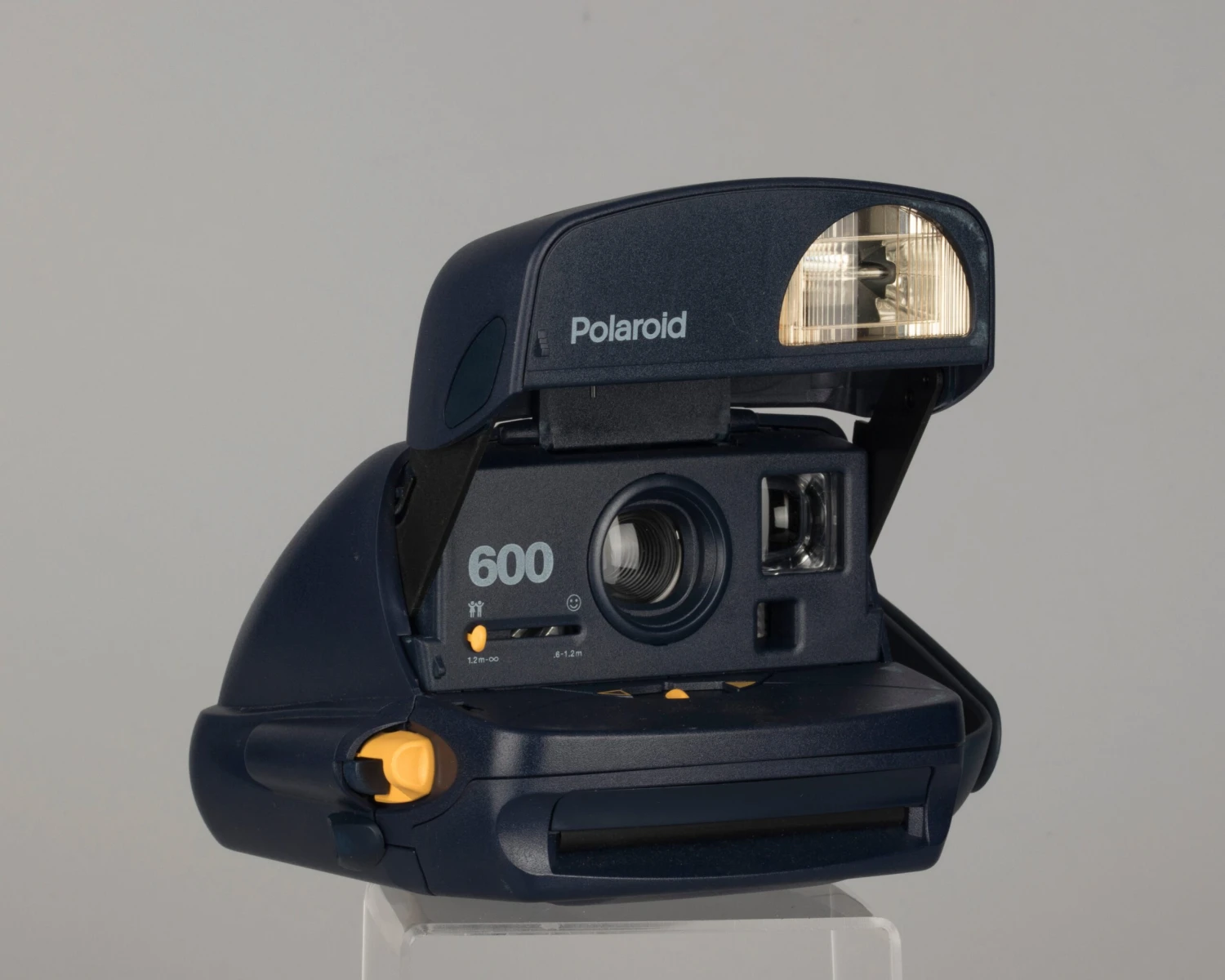 Polaroid 600 Blue And Yellow Instant Camera With Original Case(Polaroid 600 Blue And Yellow Instant Camera With Original Case) 1 Polaroid 600 Blue And Yellow Instant Camera With Original Case(Polaroid 600 Blue And Yellow Instant Camera With Original Case)