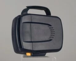 Polaroid 600 Blue And Yellow Instant Camera With Original Case(Polaroid 600 Blue And Yellow Instant Camera With Original Case) 16 Polaroid 600 Blue And Yellow Instant Camera With Original Case(Polaroid 600 Blue And Yellow Instant Camera With Original Case) -Vintage Camera Store Polaroidmodel600bluewithcaseserialKAV0SCCKCFJA 20201127 661