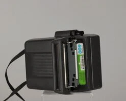 Polaroid OneStep Close-up 600 Instant Camera (serial L5R2WWTFVDDA)(Polaroid One Step 600 Instant Camera) -Vintage Camera Store PolaroidonestepcloseupserialL5R2WWTFVDDA 20201127 671
