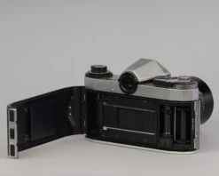 Praktica Nova 1B 35mm SLR Camera With Exaktar 135mm F2.8 Lens(Praktica Nova 1b 35mm Slr Camera With Exaktar 135mm F2 8 Lens) -Vintage Camera Store Praktica PL NOVA1B 35mm SLR camera 20200531 228