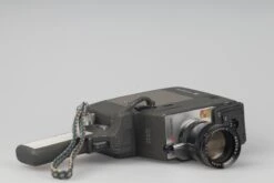 Yashica U-Matic 8mm Movie Camera(Yashica U Matic 8mm Movie Camera) -Vintage Camera Store Yashica u matic 8mm movie camera 20200530 053