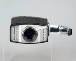 Bell And Howell 8429 Super 8 Movie Camera (serial 25829)(Bell And Howell 8429 Super 8 Movie Camera Serial 25829) -Vintage Camera Store bell And howell 8429 super8 camera 202303233416