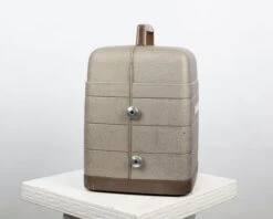 Bell And Howell 253 RV Regular 8 Movie Projector (serial F73714)(Bell And Howell 253 Rv Regular 8 Movie Projector Serial F73714) -Vintage Camera Store bell and howell 253RV regular 8mm projector 202209081747