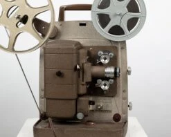 Bell And Howell 253 RV Regular 8 Movie Projector (serial F73714)(Bell And Howell 253 Rv Regular 8 Movie Projector Serial F73714) -Vintage Camera Store bell and howell 253RV regular 8mm projector 202209081751