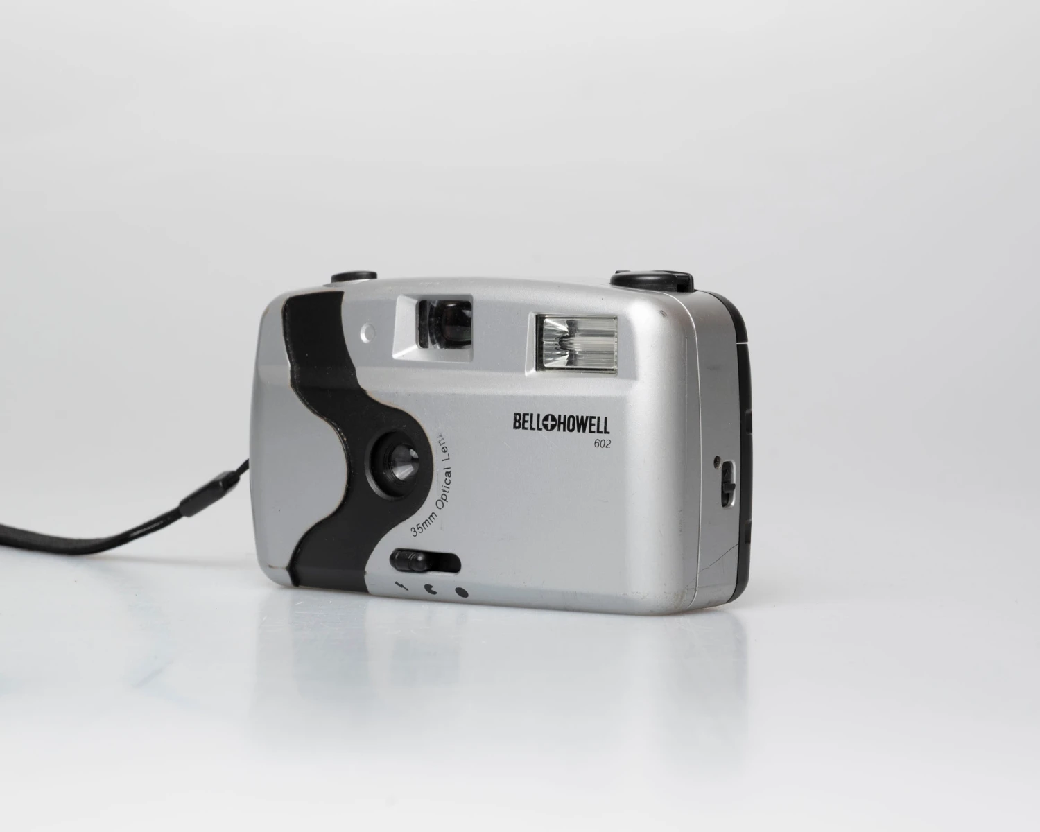 Bell And Howell 602 35mm Camera(Bell And Howell 602 35mm Camera) 5 Bell And Howell 602 35mm Camera(Bell And Howell 602 35mm Camera) - Image 5