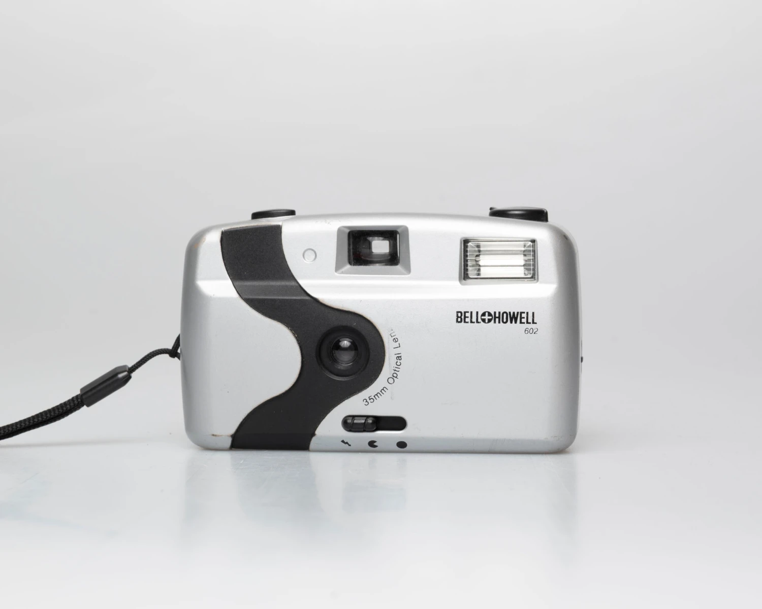 Bell And Howell 602 35mm Camera(Bell And Howell 602 35mm Camera) 1 Bell And Howell 602 35mm Camera(Bell And Howell 602 35mm Camera)