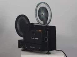 Bell And Howell 10MS Dual 8mm & Super 8 Projector(Bell And Howell 10ms Dual 8mm Super 8 Projector) -Vintage Camera Store bellandhowell10msdual8projector 20200406 182