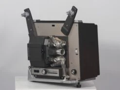 Bell And Howell 356 Super 8 Movie Projector(Bell And Howell 356 Super 8 Movie Projector) -Vintage Camera Store bellandhowell357 noisyrewind 20200406 193