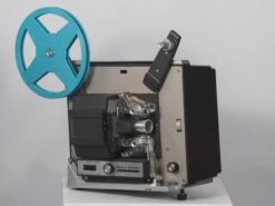 Bell And Howell 356 Super 8 Movie Projector(Bell And Howell 356 Super 8 Movie Projector) -Vintage Camera Store bellandhowell357 noisyrewind 20200406 194