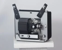 Bell And Howell 461 Super 8 Movie Projector(Bell And Howell 461 Super 8 Movie Projector) -Vintage Camera Store bellandhowell461 20200403 040