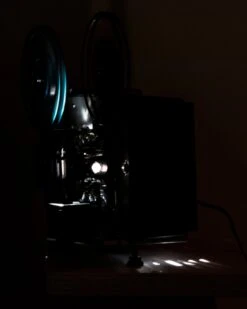 Bell And Howell 461 Super 8 Movie Projector(Bell And Howell 461 Super 8 Movie Projector) -Vintage Camera Store bellandhowell461 20200403 048 14ff282c 466a 431e a199 8700f1fb7a51