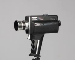 Bell And Howell 1206 Director Series Super 8 Movie Camera(Bell And Howell 1206 Director Series Super 8 Movie Camera) 26 Bell And Howell 1206 Director Series Super 8 Movie Camera(Bell And Howell 1206 Director Series Super 8 Movie Camera) -Vintage Camera Store bellandhowell model1206 directorseriesSuper8 20200922 979