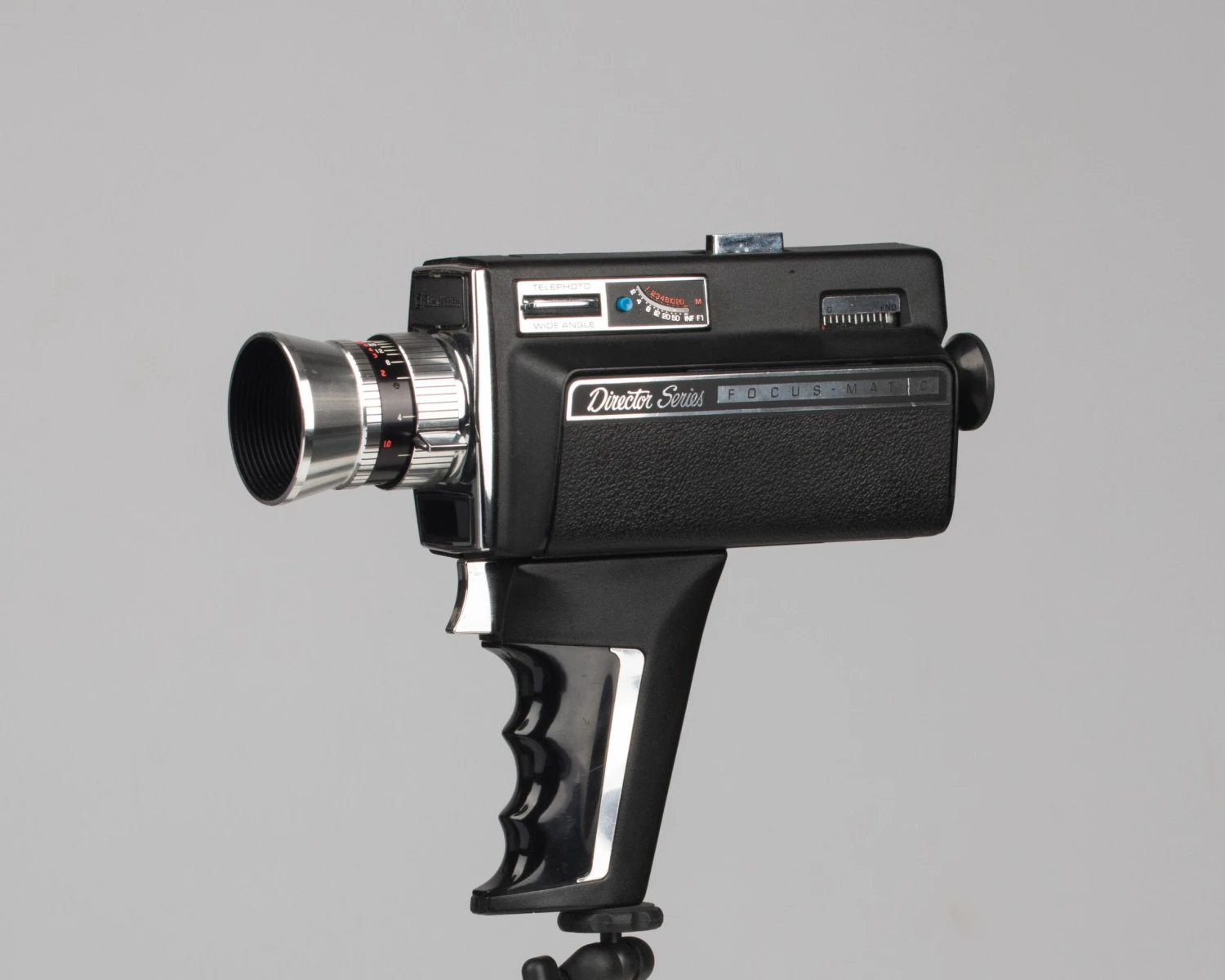 Bell And Howell 1206 Director Series Super 8 Movie Camera(Bell And Howell 1206 Director Series Super 8 Movie Camera) 9 Bell And Howell 1206 Director Series Super 8 Movie Camera(Bell And Howell 1206 Director Series Super 8 Movie Camera) - Image 9