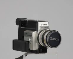 Canon® Canon Auto Zoom 814 Electronic Super 8 Movie Camera(Canon Auto Zoom 814 Electronic Super 8 Movie Camera) -Vintage Camera Store canonAutozoom814electronicsuper8 20200923 1006
