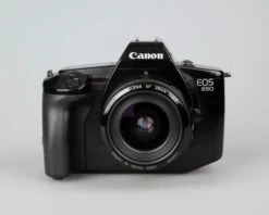 Canon® Canon EOS 650 35mm SLR W/EF 28mm F2.8 Lens (serial 1051453)(Canon Eos 650 35mm Slr W Ef 28mm F2 8 Lens Serial 1051453)