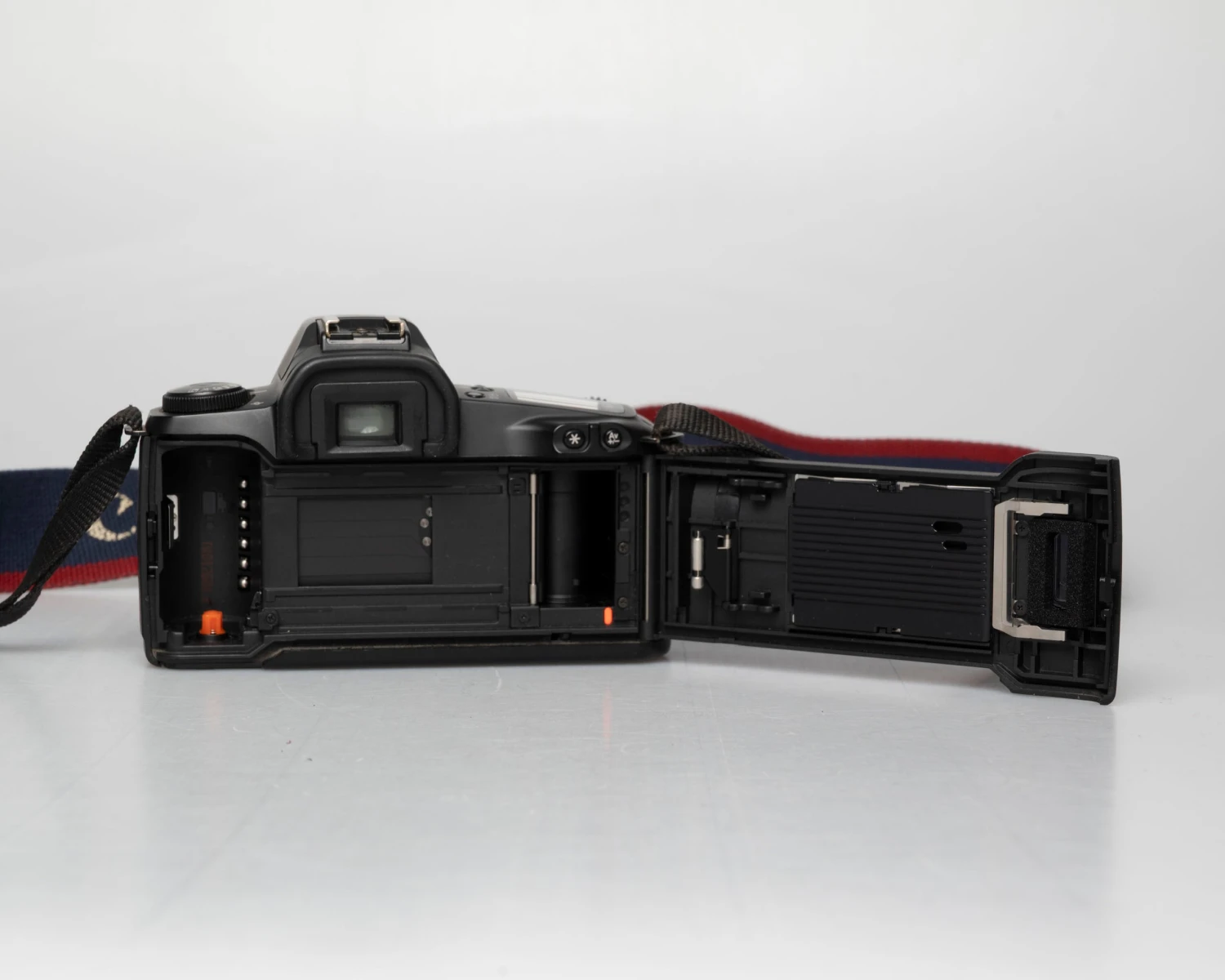 Canon® Canon EOS Rebel G 35mm Film SLR W/ Sigma EF 35-80mm Lens (serial 1408276)(Canon Eos Rebel G 35mm Film Slr W Sigma Ef 35 80mm Lens Serial 1408276) 10 Canon® Canon EOS Rebel G 35mm Film SLR W/ Sigma EF 35-80mm Lens (serial 1408276)(Canon Eos Rebel G 35mm Film Slr W Sigma Ef 35 80mm Lens Serial 1408276) - Image 10