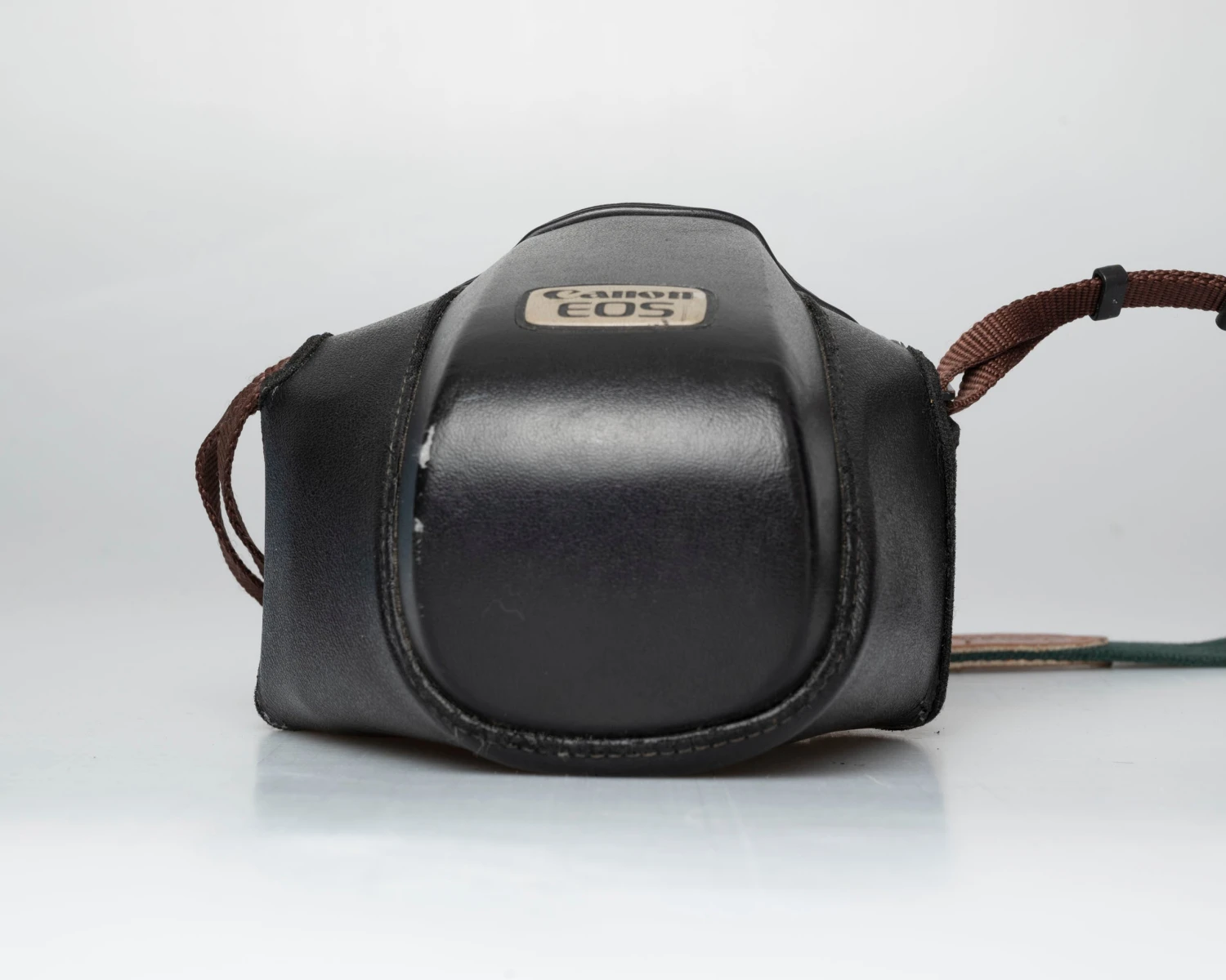 Canon® Canon EOS 700 35mm SLR W/EF 35-80mm Power Zoom Lens + 'ever-ready' Case (serial 1747616)(Canon Eos 700 35mm Slr W Ef 35 80mm Power Zoom Lens Serial 1747616) - Image 5
