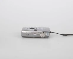 Canon® PowerShot SD800 IS Digital ELPH Digicam W/ 4GB SD Card + Battery + Charger + Case(Powershot Sd800 Is Digital Elph Digicam W 4gb Sd Card Battery Charger) -Vintage Camera Store canon powershot SD800IS 7mp digicam20240725 2032