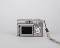 Canon® Canon Powershot A620 Digicam W/ 7.1 MP CCD Sensor; Includes 32MB SD Card (uses AA Batteries)(Canon Powershot A620 Digicam W 7 1 Mp Ccd Sensor Uses Aa Batteries And Sd Memory Cards) -Vintage Camera Store canon powershot a620 7MP ccd sensor digicam 20240305 732