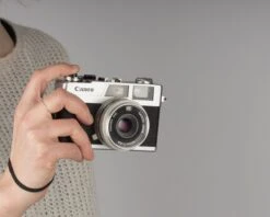 Canon® Canon Canonet 28 Rangefinder 35mm Camera(Canon Canonet 28 Rangefinder 35mm Camera) 11 Canon® Canon Canonet 28 Rangefinder 35mm Camera(Canon Canonet 28 Rangefinder 35mm Camera) -Vintage Camera Store canonet28 inhand 20201216 126