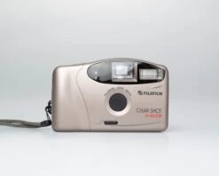 Fujifilm Clear Shot 10 Auto 35mm Film Camera W/ Case (serial 4011813)(Fujifilm Clear Shot 10 Auto 35mm Film Camera W Case Serial 4011813) -Vintage Camera Store fujifilm clearshot10Auto 35mm film pns camera serial 4011813 20241215 8