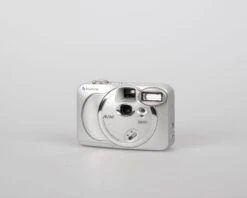Fujifilm Finepix A200 2 MP CCD Sensor Digicam (uses AA Batteries + XD Cards)(Fujifilm Finepix A200 2 Mp Ccd Sensor Digicam Uses Aa Batteries Xd Cards) -Vintage Camera Store fujifilm finepix A200 2 megapixel CCD digicam 20240325 1214