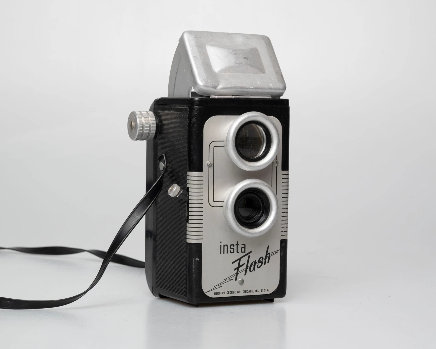 Herbert George Co. Insta-Flash Vintage Twin Lens Camera(Insta Flash Vintage Twin Lens Camera By Herbert George)