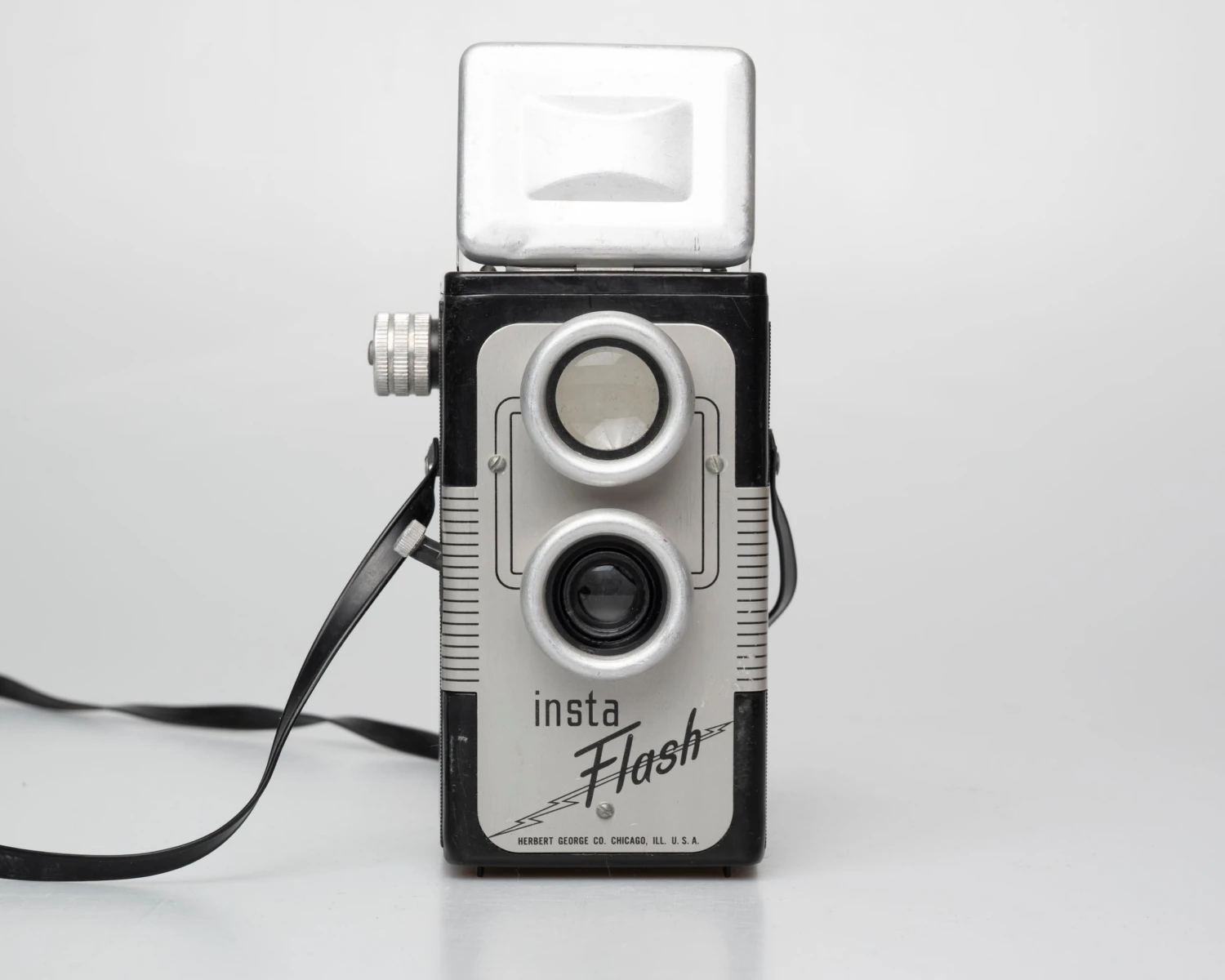 Herbert George Co. Insta-Flash Vintage Twin Lens Camera(Insta Flash Vintage Twin Lens Camera By Herbert George) - Image 5