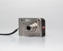 HP Photosmart R717 6.2 MP CCD Sensor Digicam W/ 2GB SD + Battery + Charger (serial CN55JD1031)(Hp Photosmart R717 6 2 Mp Ccd Sensor Digicam W 2gb Sd Battery Charger Serial Cn55jd1031) -Vintage Camera Store hp photosmart r717 compact digicam serial CN55JD1031 20250328 5