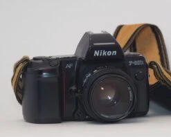 Nikon F-801s SLR W/50mm F1.8 AF Nikkor Lens(Nikon F 801s Slr W 50mm F1 8 Af Nikkor Lens Includes Original Ever Ready Case Film Tested Works Great)