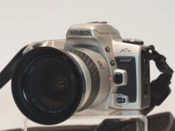 Minolta Maxxum XTsi 35mm Film SLR(Minolta Maxxum Xtsi 35mm Film Slr W Minolta Af Zoom 28 80mm F3 5 5 6 Lens Compatible With A Mount Lenses Tested Works Great)