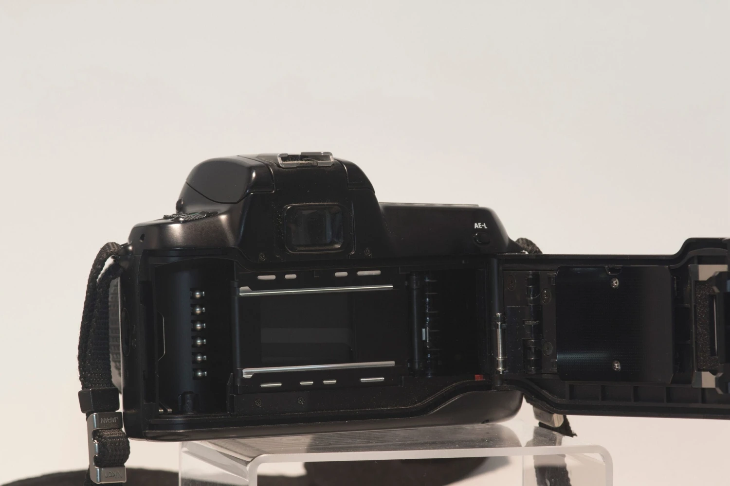 Nikon F50 35mm Film SLR(Nikon F50 35mm Film Slr Includes Af Nikkor 35 80 Lens Serial Number 2612371 Tested Works Great) 9 Nikon F50 35mm Film SLR(Nikon F50 35mm Film Slr Includes Af Nikkor 35 80 Lens Serial Number 2612371 Tested Works Great) - Image 9