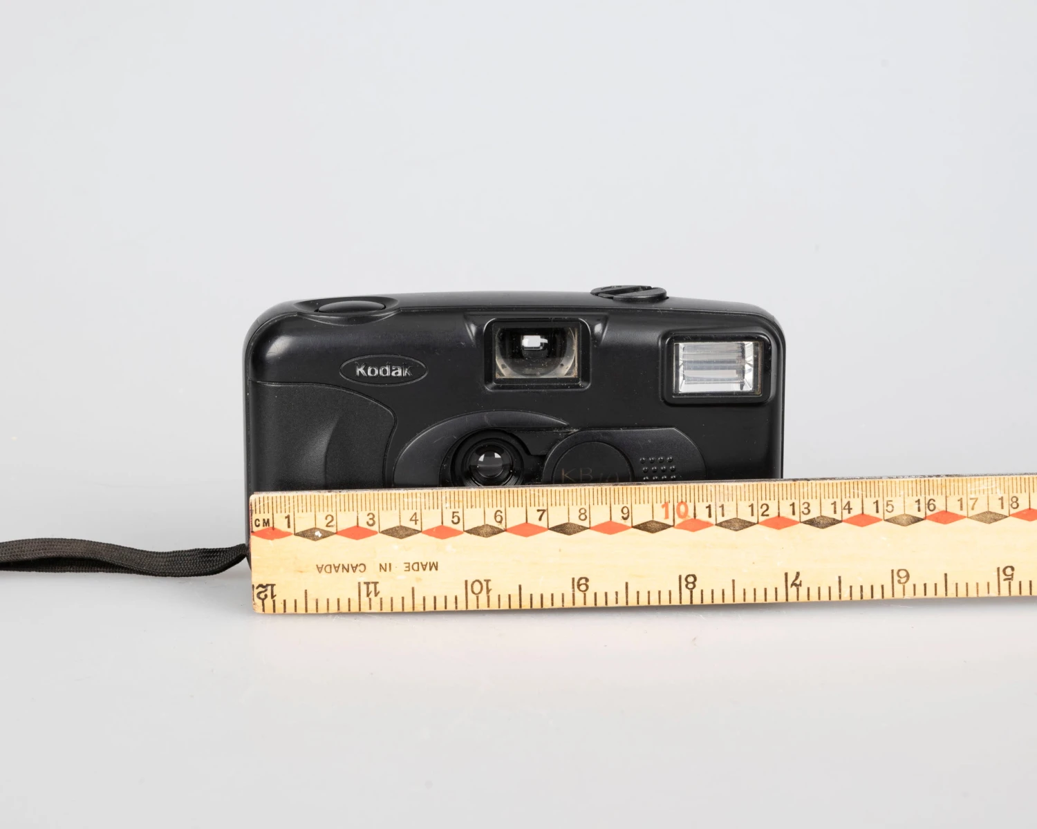 Kodak KB10 35mm Camera W/ Case(Kodak Kb10 35mm Camera W Case) 2 Kodak KB10 35mm Camera W/ Case(Kodak Kb10 35mm Camera W Case) - Image 2