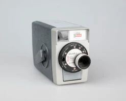 Kodak Brownie 8 Regular 8mm Movie Camera(Kodak Brownie 8 Regular 8mm Movie Camera)